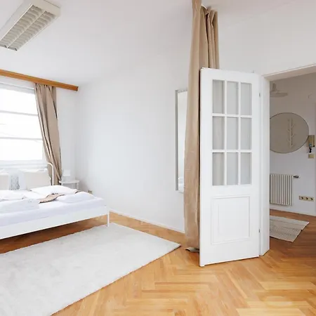 Familien- Und Gruppenparadies Platz Fuer 12 Gaeste Vienna Exterior photo